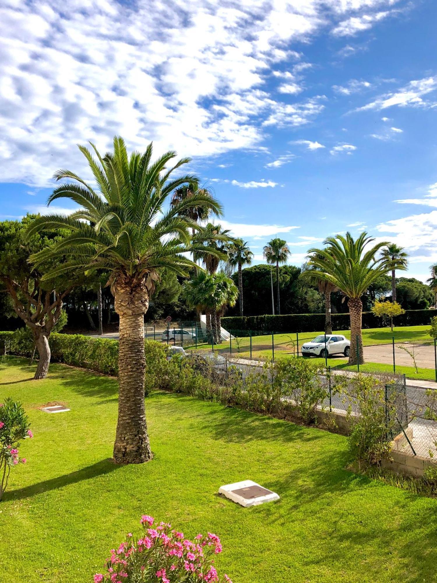 Apartamento A Pie De Playa En El Portil Luaran gambar